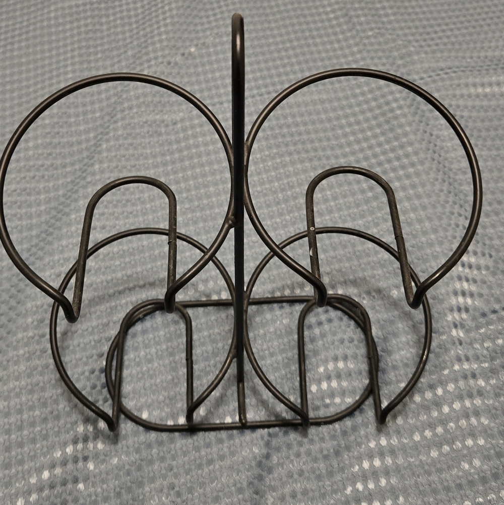Black Metal Mug Rack